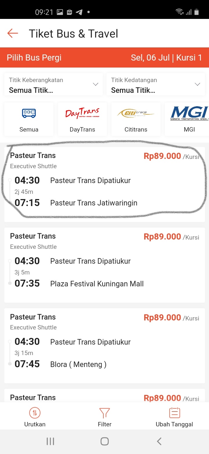 Memilih transfortasi Bus